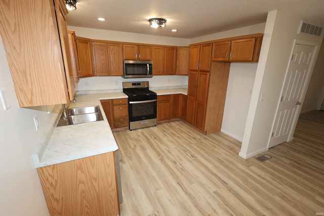 511 Van Gilst Drive, Goshen, IN 46528