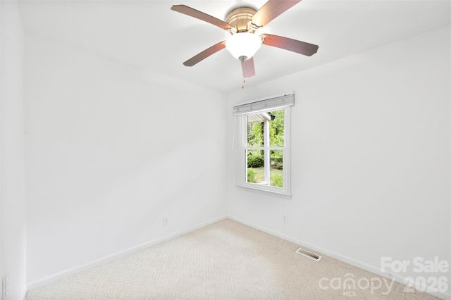 611 W Lewis Street, Dallas, NC 28034