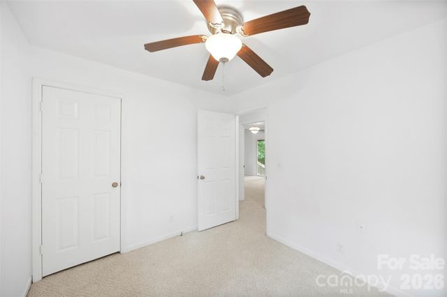 611 W Lewis Street, Dallas, NC 28034
