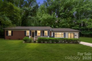 611 W Lewis Street, Dallas, NC 28034
