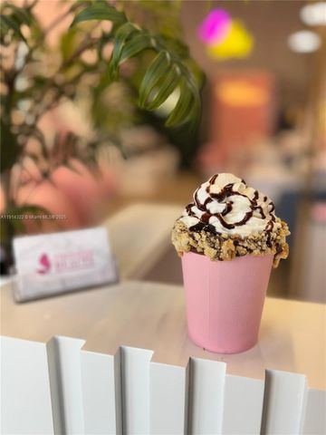 10890 NW 17th St, Doral, FL 33172