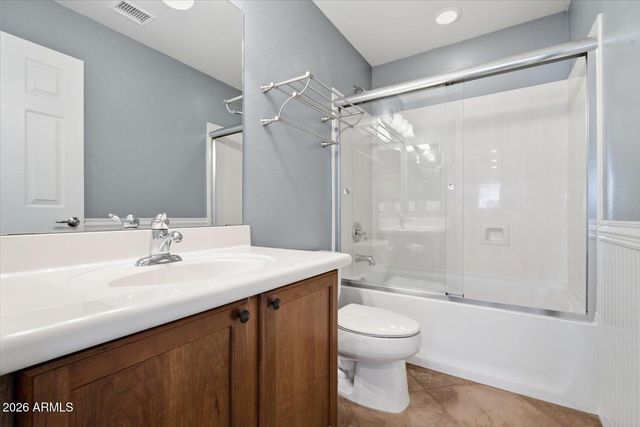 1945 W BUSONI Place, Phoenix, AZ 85023