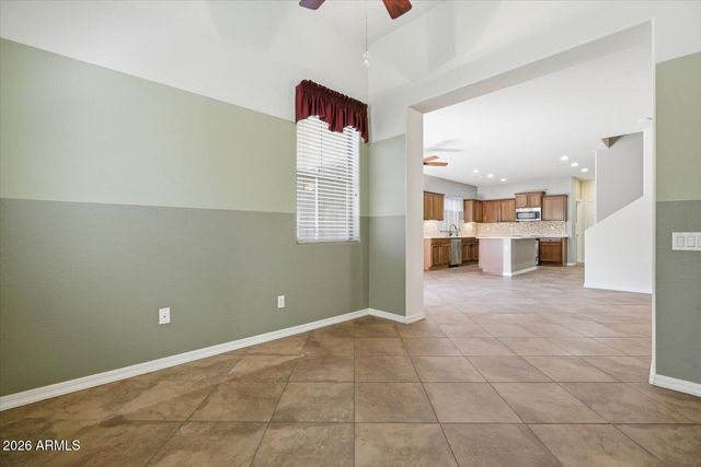 1945 W BUSONI Place, Phoenix, AZ 85023