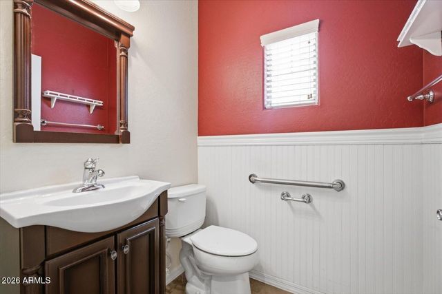 1945 W BUSONI Place, Phoenix, AZ 85023