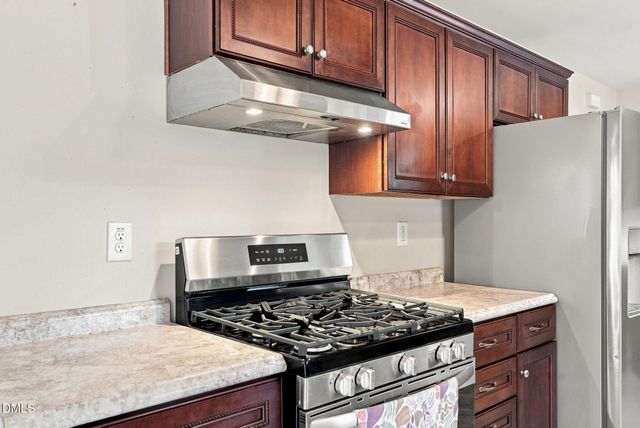 1201 S Crescent Drive, Smithfield, NC 27577