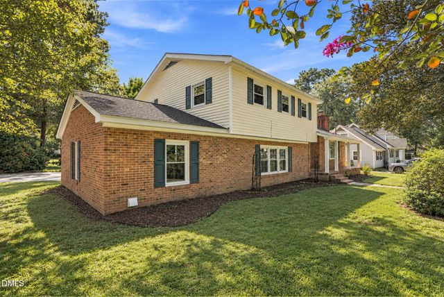 1201 S Crescent Drive, Smithfield, NC 27577