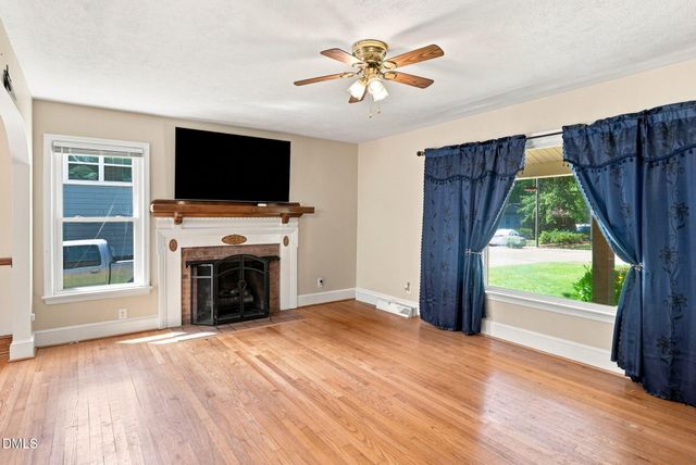 1201 S Crescent Drive, Smithfield, NC 27577