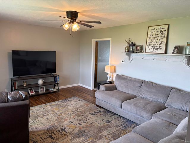 9321 W CR 400 N, Gaston, IN 47342