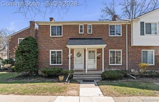 22923 Gary Lane, Saint Clair Shores, MI 48080