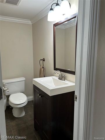 1987 E Franklin Drive 65, Canton, MI 48187