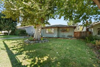 503 NE Dean Drive, Grants Pass, OR 97526