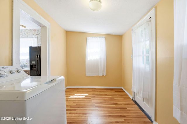 3722 Ethel Ave, Louisville, KY 40218