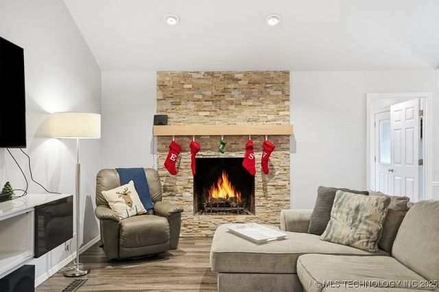 6715 E 95th Street, Tulsa, OK 74133