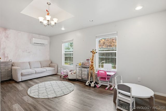 6715 E 95th Street, Tulsa, OK 74133