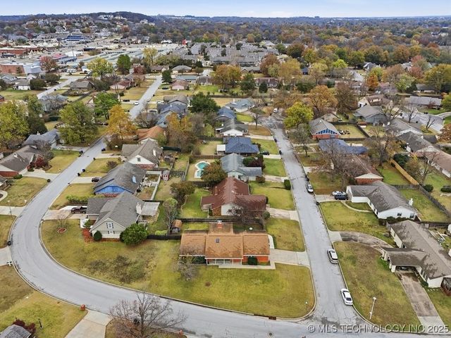 6715 E 95th Street, Tulsa, OK 74133