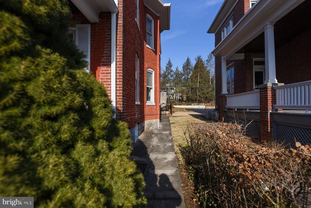 1011 HAMILTON BLVD, Hagerstown, MD 21742