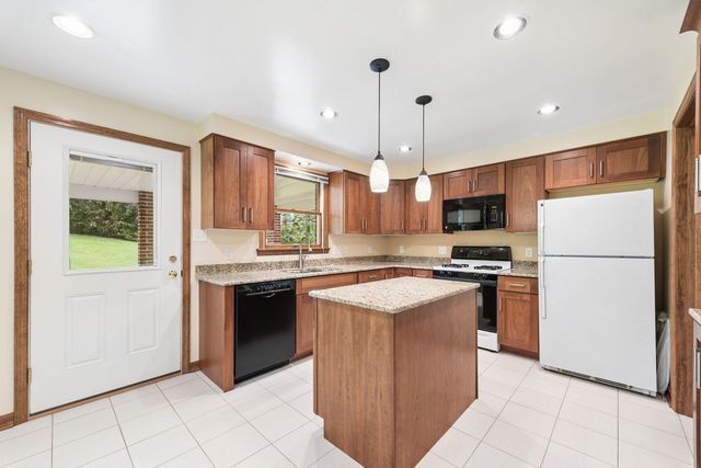 230 McNary STREET, Peters Twp, PA 15317