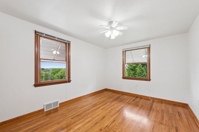 230 McNary STREET, Peters Twp, PA 15317