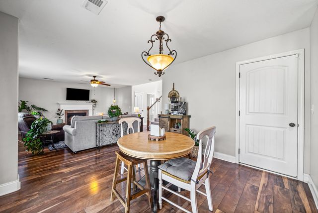 2114 Trophy Trce, Clarksville, TN 37040