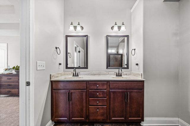 2114 Trophy Trce, Clarksville, TN 37040