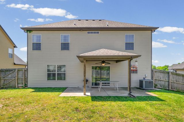2114 Trophy Trce, Clarksville, TN 37040
