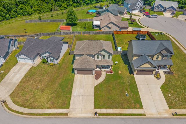 2114 Trophy Trce, Clarksville, TN 37040