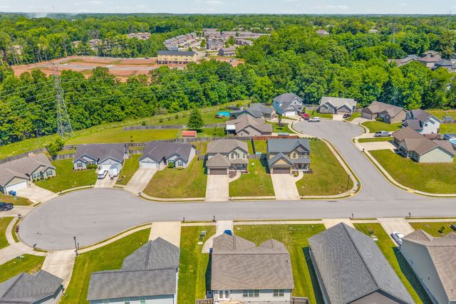 2114 Trophy Trce, Clarksville, TN 37040