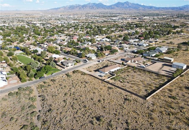 3957 N Harvard Street, Kingman, AZ 86409