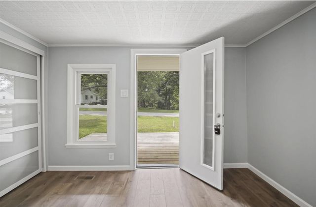 131 Gaunt Avenue, Jackson, MI 49203