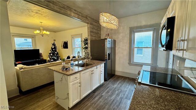 4001 E 54th Street, Cleveland, OH 44105