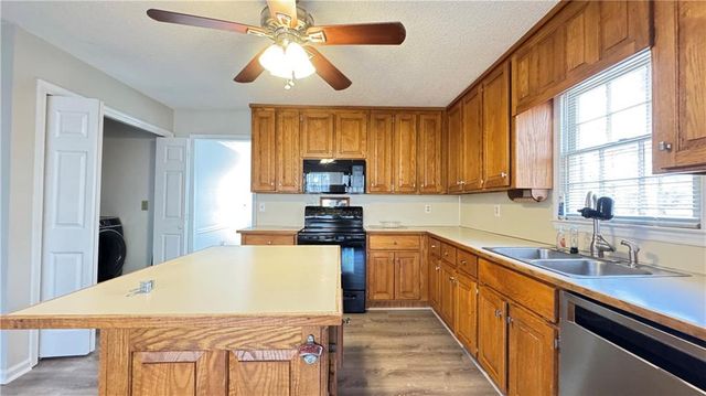 177 Plantation Trace, Woodstock, GA 30188