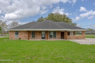 3116 Grand Point Highway, Breaux Bridge, LA 70517