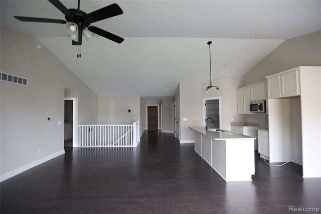 210 Canyon Creek Court 2, Howell, MI 48843