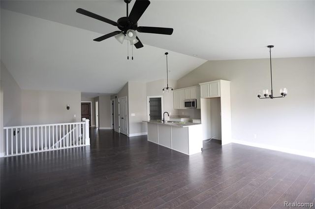 210 Canyon Creek Court 2, Howell, MI 48843