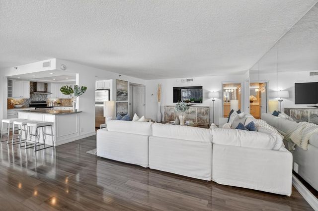 3015 S Ocean Boulevard 103, Highland Beach, FL 33487