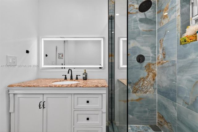 13758 SW 155th Ter, Miami, FL 33177