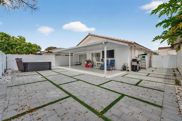 13758 SW 155th Ter, Miami, FL 33177