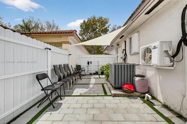 13758 SW 155th Ter, Miami, FL 33177