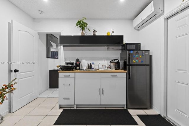 13758 SW 155th Ter, Miami, FL 33177