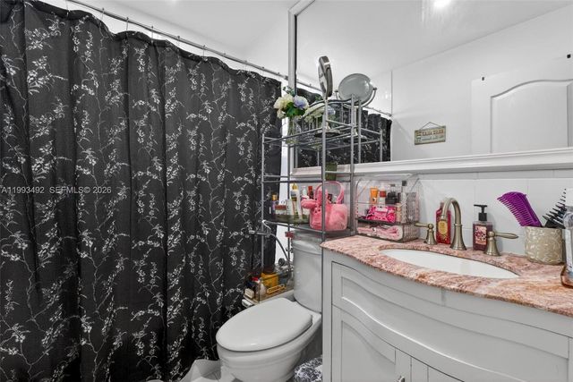 13758 SW 155th Ter, Miami, FL 33177