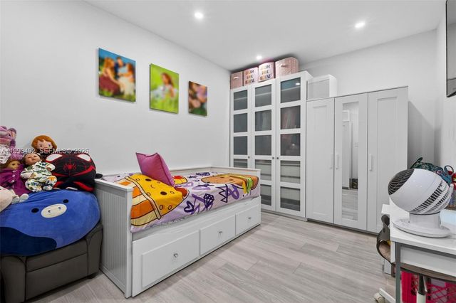 13758 SW 155th Ter, Miami, FL 33177