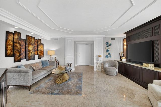 100 SE 5th Avenue Ph 7, Boca Raton, FL 33432