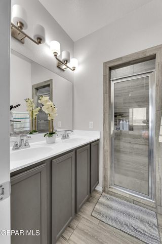120 RIO ALAMO Way, Clint, TX 79836