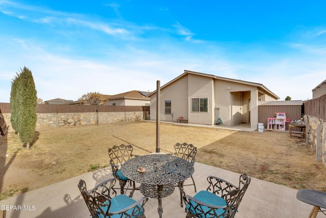 120 RIO ALAMO Way, Clint, TX 79836