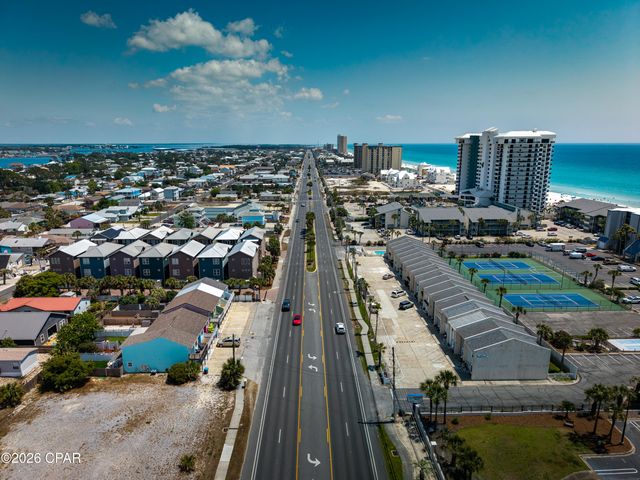 6215 Thomas Drive 121, Panama City, FL 32408