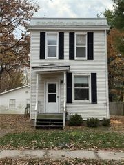 206 S 27th Street, Belleville, IL 62226