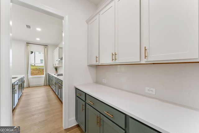303 Tillman Pass, Woodstock, GA 30188
