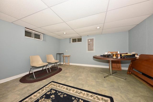 4949 N Berkeley BOULEVARD, Whitefish Bay, WI 53217