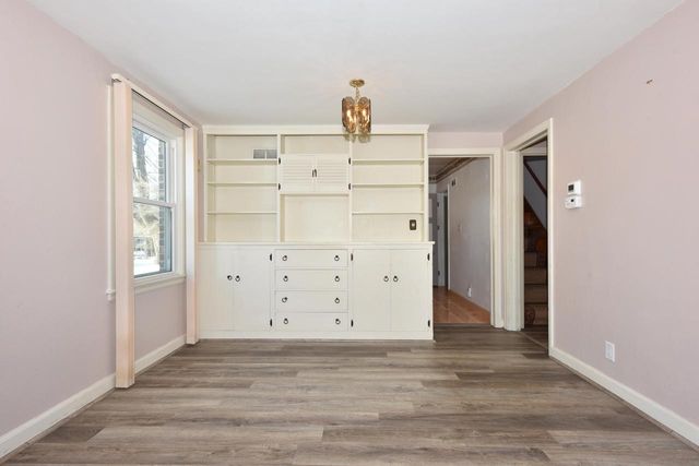 4949 N Berkeley BOULEVARD, Whitefish Bay, WI 53217