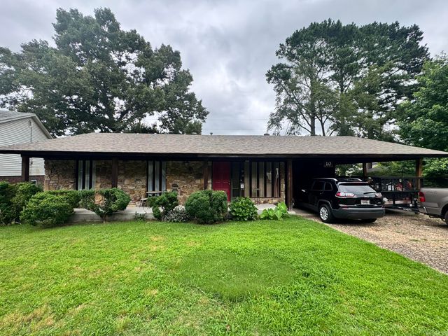 10 Overby Circle, Little Rock, AR 72205